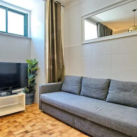 Apartment Arroios Market