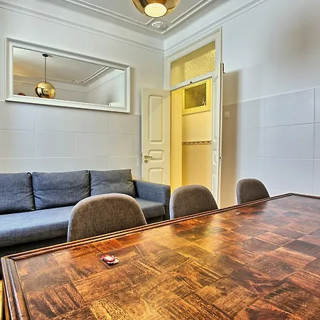 Arroios Market Apartment Lisbon